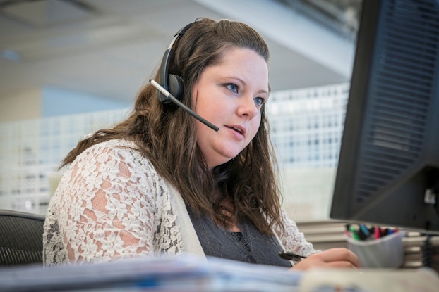 Do Call Centers Use CRM Software? Here's the Answer!