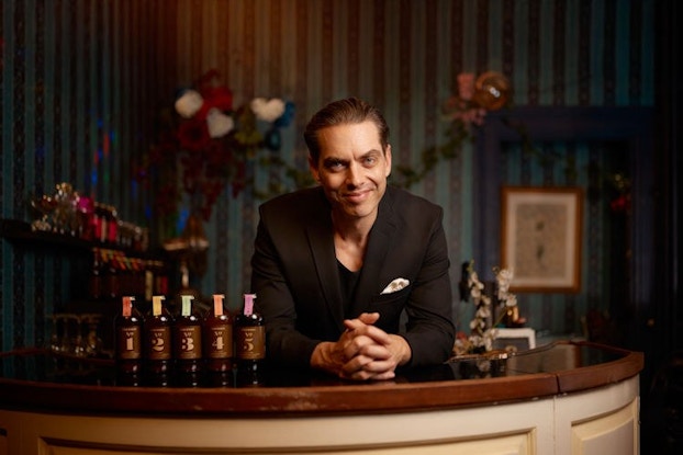 Headshot of JW Wiseman, Founder and CEO of Curious Elixirs.