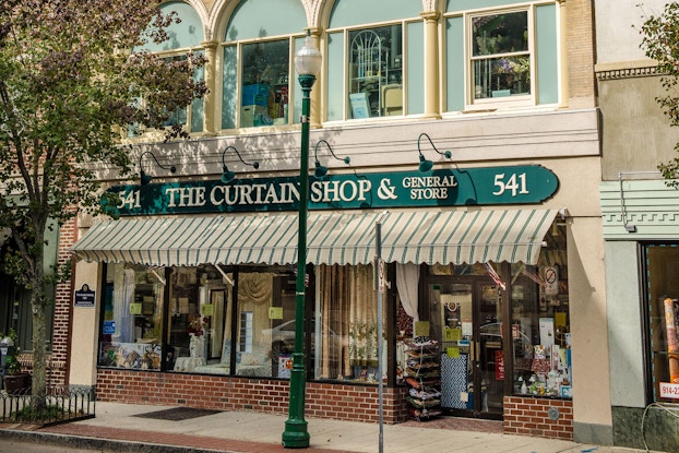  exterior of the curtain shop in new rochelle
