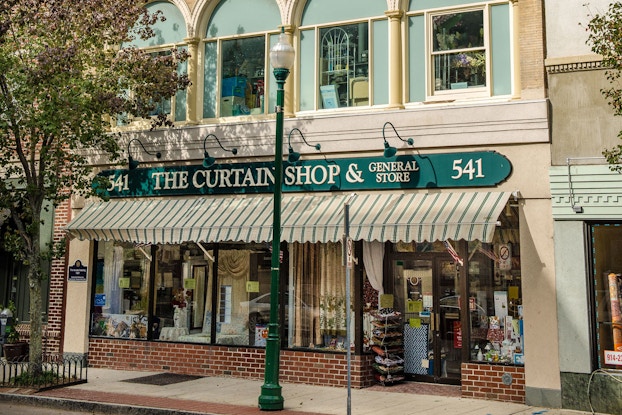 exterior of the curtain shop in new rochelle