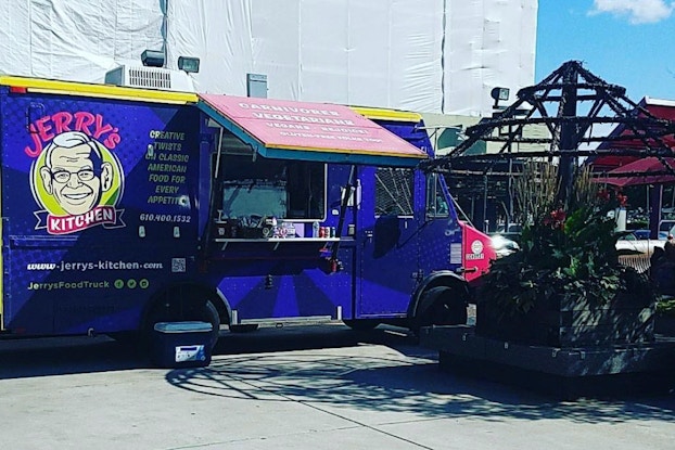  Jerry's Kitchen food truck parked in a public area.