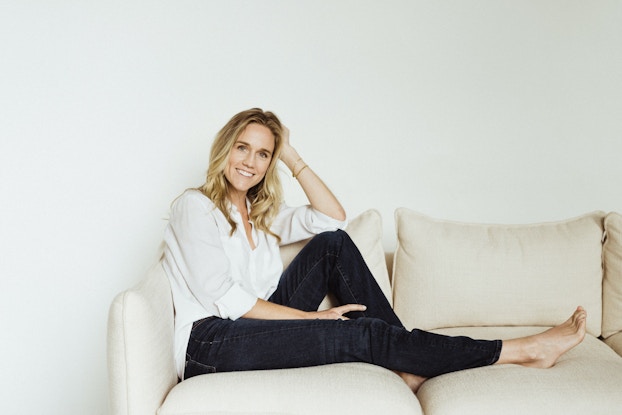 Headshot of SISTAIN founder Jaclyn Tracy.