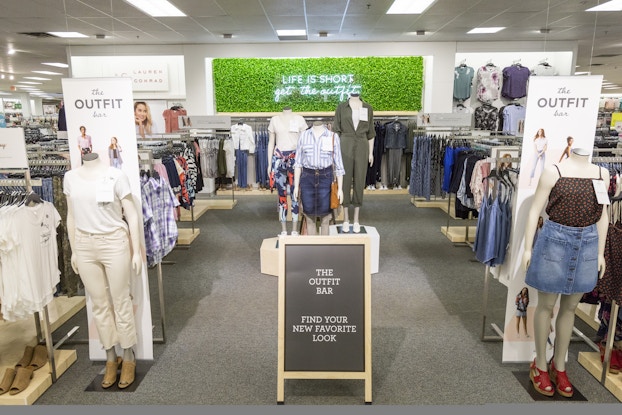 outfit bar display at kohl's