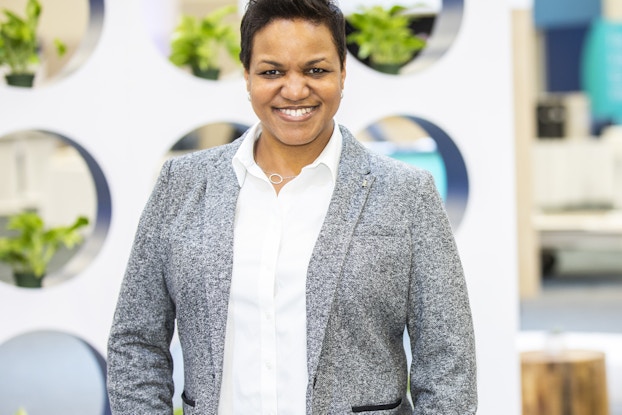 Headshot of LinkedIn's Rosanna Durruthy.