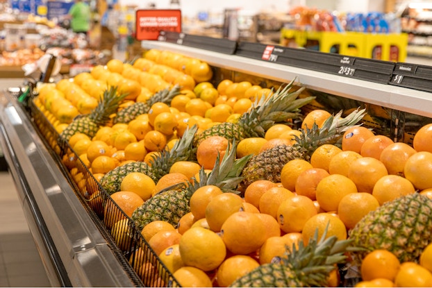  produce display inside schnucks market
