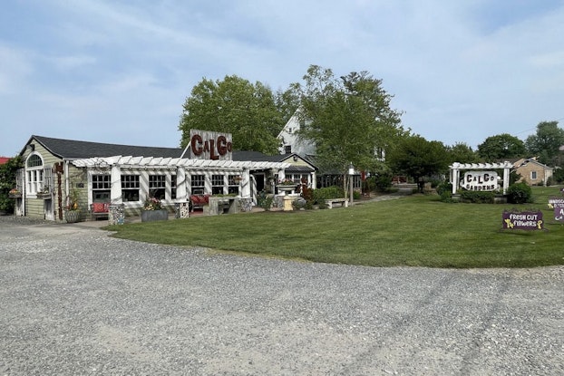  Exterior view of the grounds of Calgo Gardens.