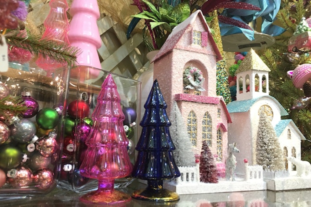  holiday decor display by Sneeds Nursery