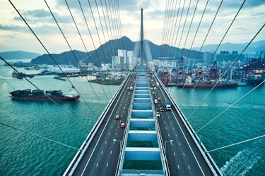  Bridge to Hong Kong 