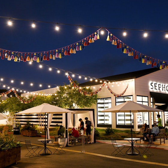 One Paseo Al Fresco dining