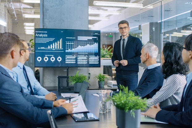  man presenting during a meeting