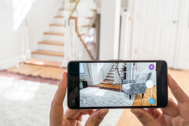 iphone screen showing wayfair's AR app